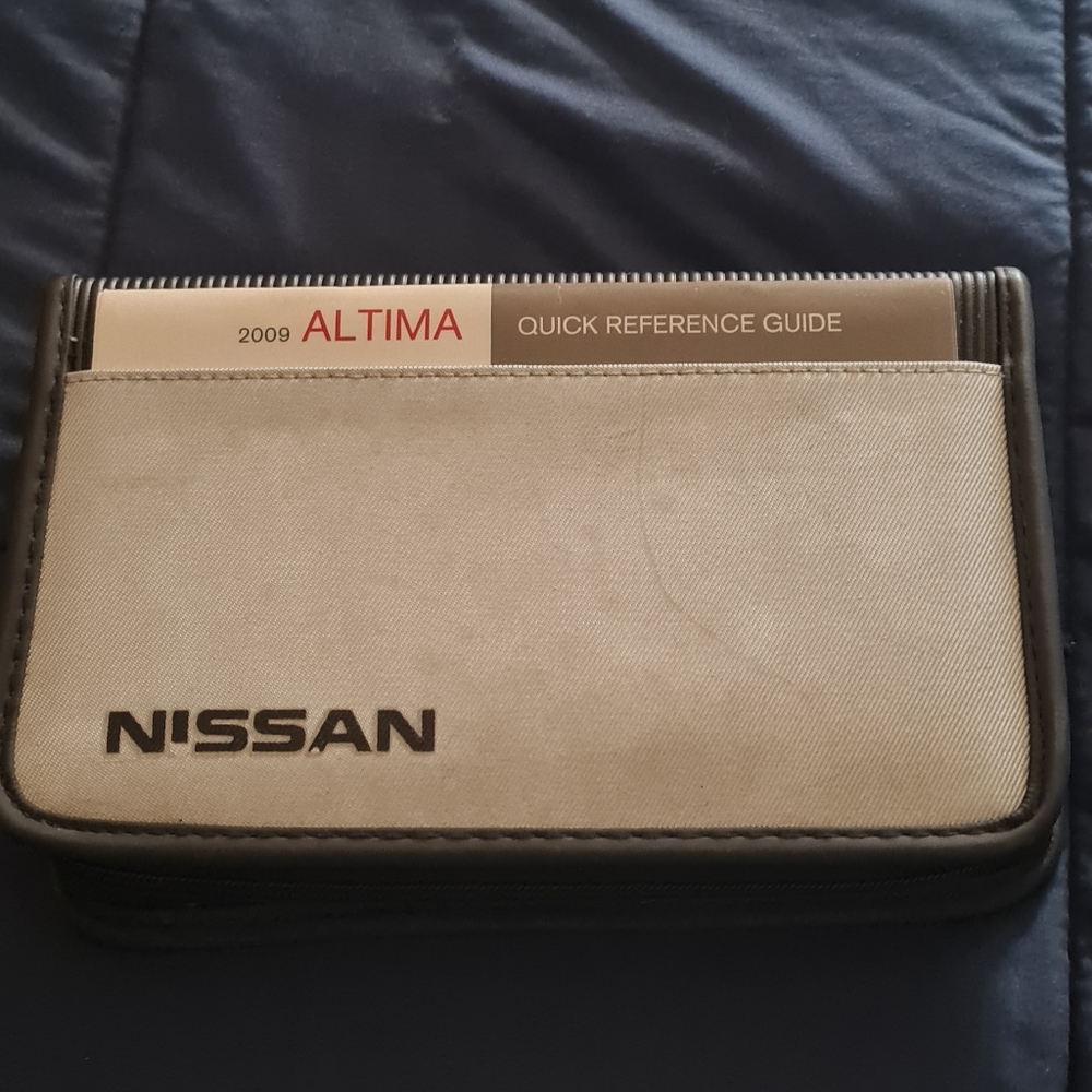 Owners manual for Nissan Altima 2009
